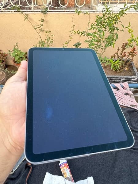 iPad Mini 6 (256GB Grey ) 2