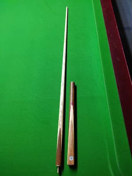 Master Snooker Cue/Stick with bag. 2