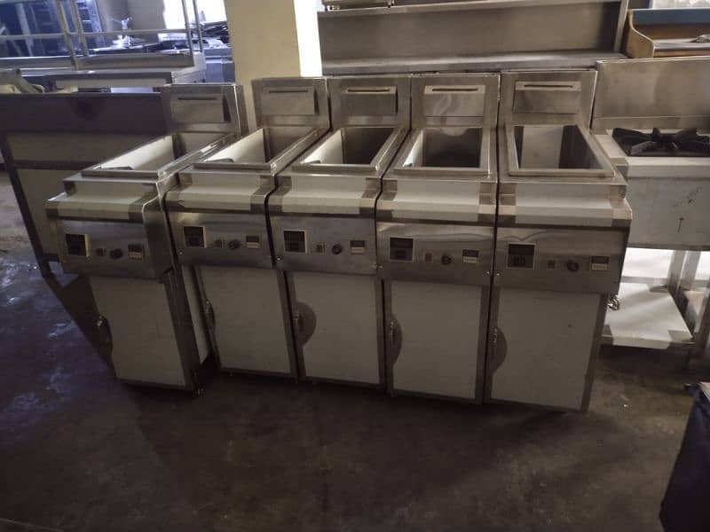 We Have New Fryer Available 22,18gage/pizza oven/fryer/dough machine/ 0