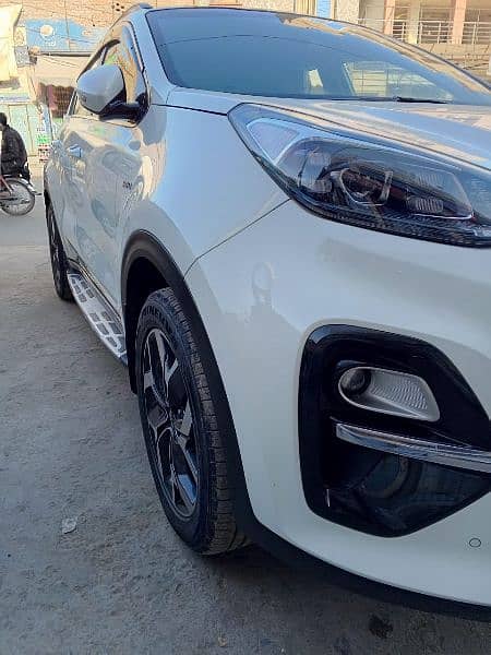 KIA Sportage AWD model 2021 registration 2022  first owner  new tyre 4