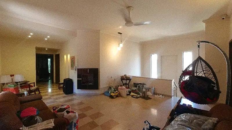One Kanal Beautiful Luxurious Full House For Rent With Basement In DHA Phase 4 Lahore 8