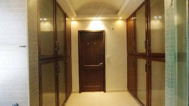 One Kanal Beautiful Luxurious Full House For Rent With Basement In DHA Phase 4 Lahore 11
