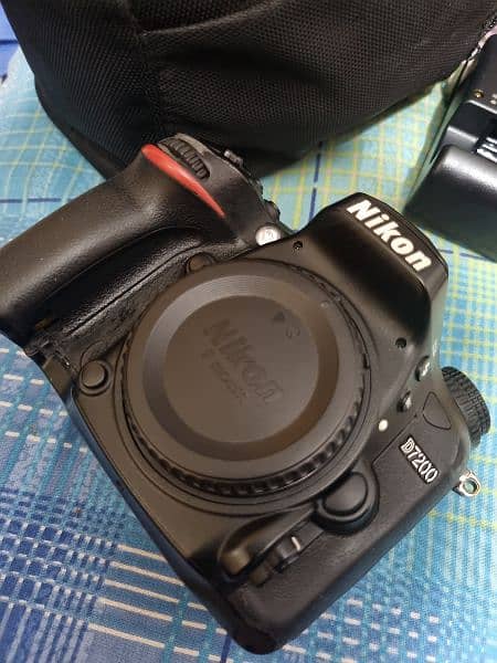 Nikon D7200 Only Body With Accessories 0