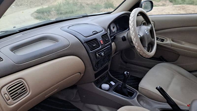 Nissan sunny XE Saloon in a very good condition 7