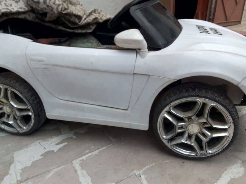 kid car for sell urgent 3