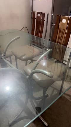 Dinning table for sale