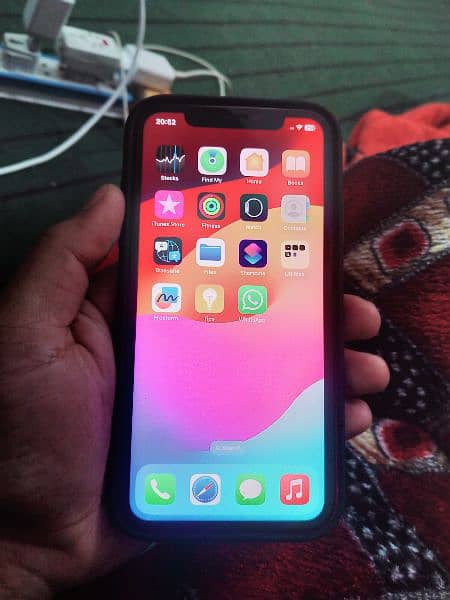 Iphone XR (Product Red LLA model) 0
