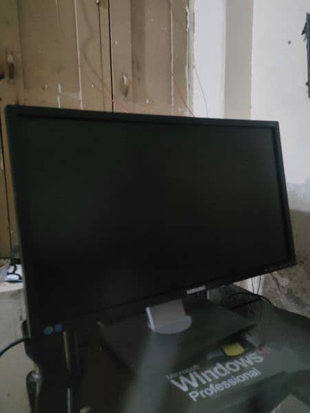 24 Inches Samsung Led For Pc 5