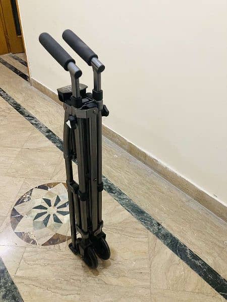 UK IMPORTED ABLE LIFE SPACE SAVER WALKER 7