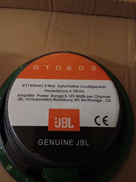 JBL speakers 2pair 1