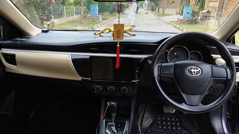 Toyota Corolla Altis 2015 6