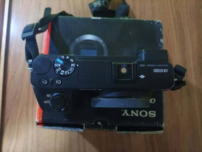 Sony A6500 for sale with 16.50 kit lens 2