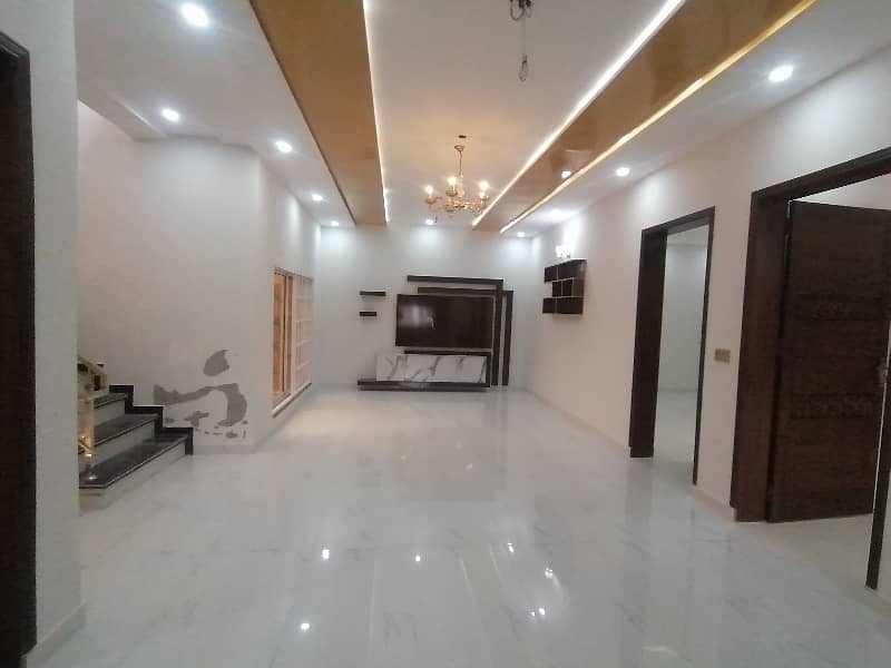 10 Marla B. New D storey House for sale in college Road Lahore 16