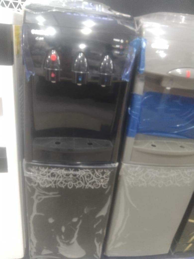 Icon 3 Taps Black Water Dispenser 2