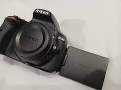 Nikon D5300 With 18-55VR Lens (Brand New Condition)