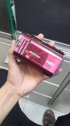 HANDYCAM 35X ZOOM EVERIO/ JVC  . 90 %battery condition with free bag