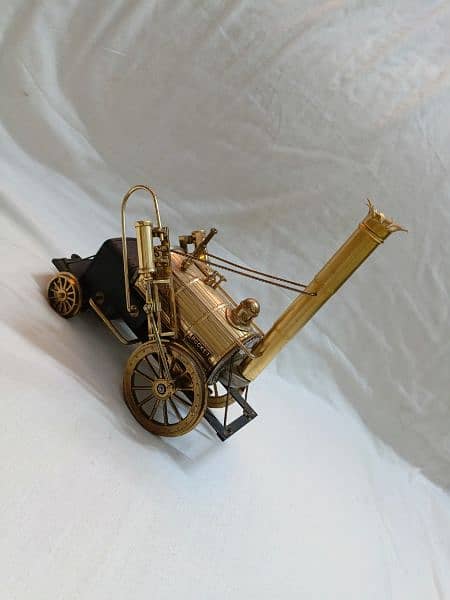 Vintage Modil metal Craft Stephenson Rocket 12