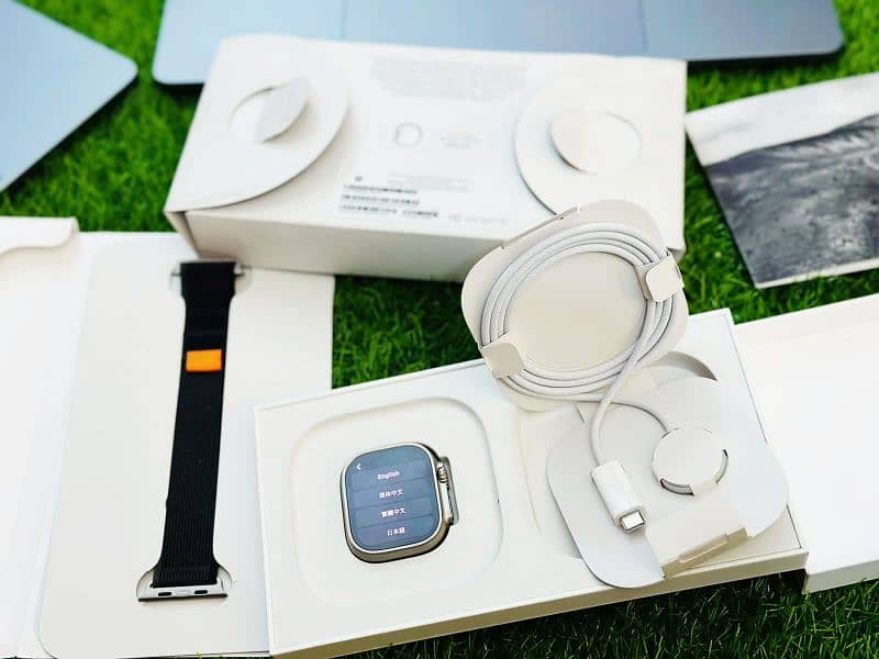 Apple watch ultra 49 MM for urgent sale Dubai c mughy gift ai thi 1