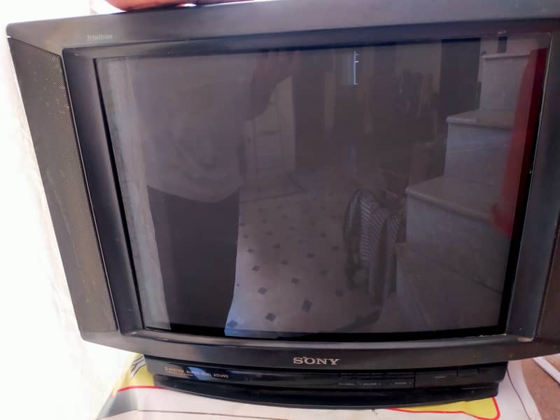 Used sony tv in good condition 2