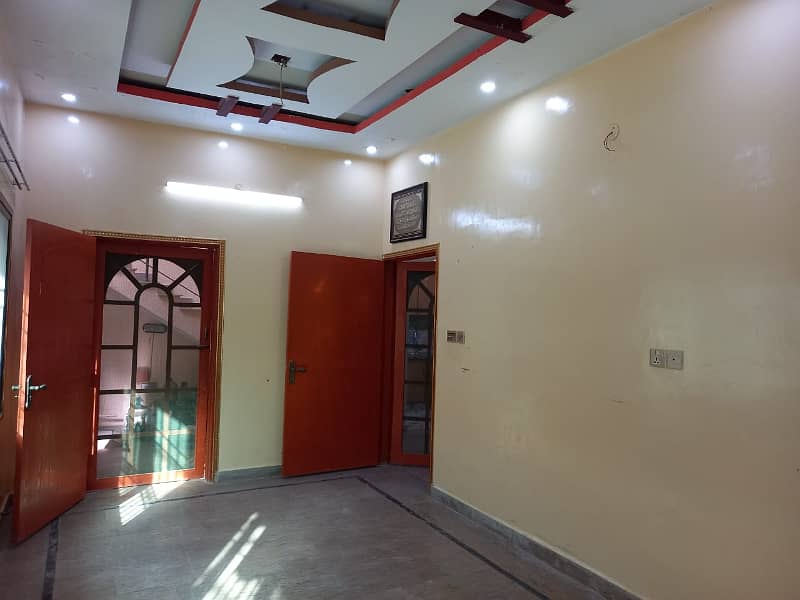 Ground + 3 , 124 yards house in gulistan-e Jouhar block 11 available for sale( rent out @ 120,000) 0