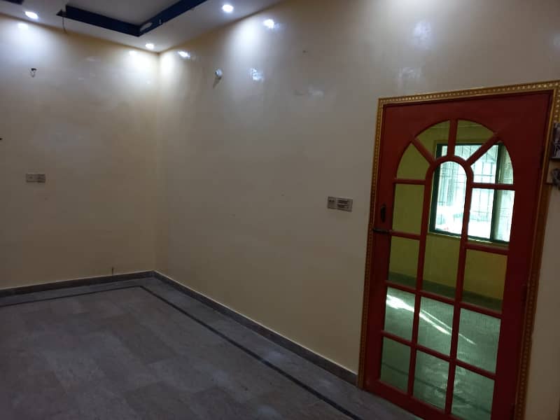 Ground + 3 , 124 yards house in gulistan-e Jouhar block 11 available for sale( rent out @ 120,000) 1