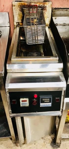 Pizza Oven, Deep Fryer, Hot Plate, Breading Table, Prep Table 3