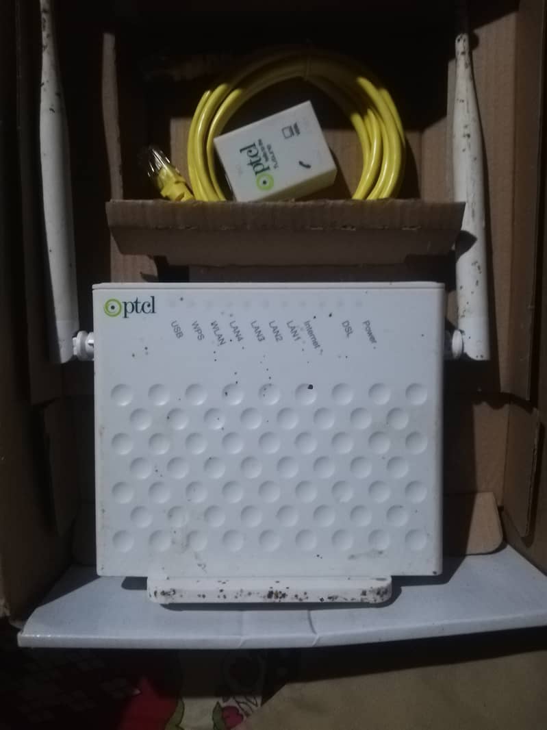ptcl router 10/10 condition No issue working fine 0305/-411/6037 1