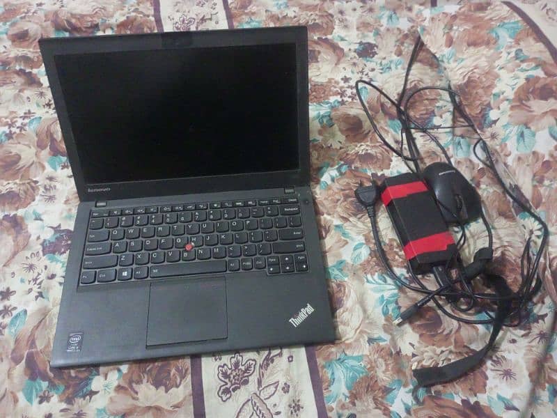Lenovo laptop thinkpad X240 for sale 0