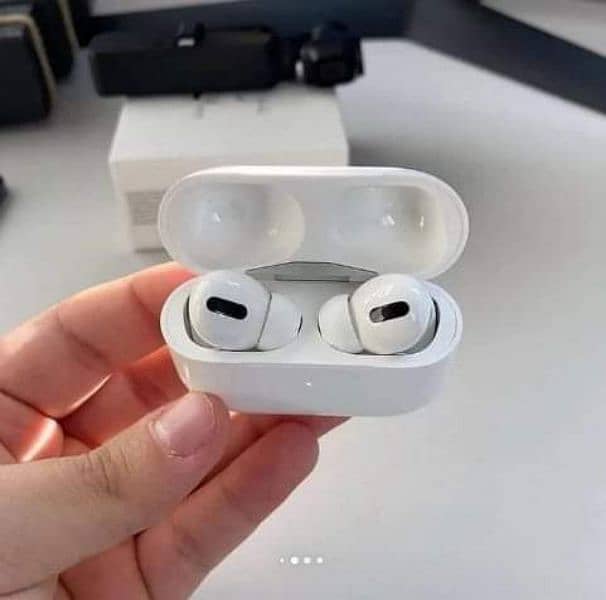 Airpods pro & Pro  2nd edition  Japan adtion 0301-4348439 8