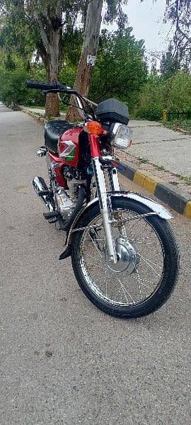 united 125 for sale just 200 km drive 1