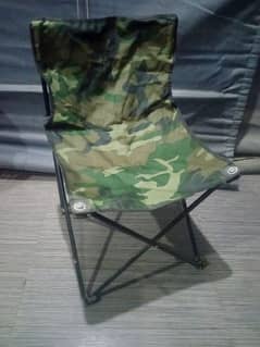 Foldable outdoor chair for camping