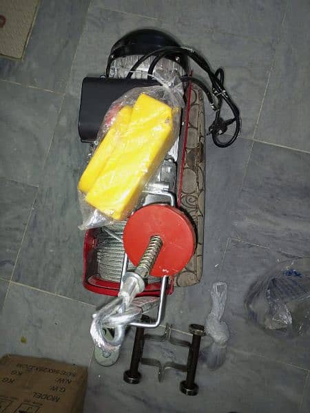 lifter machine for urgent sale price 85000 4