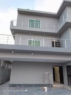 Upper Portion of kanal house For rent to families or females