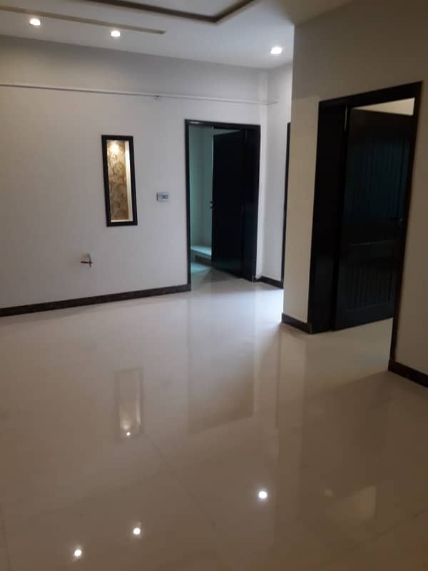 10 Marla VIP Brand New Type Full Tile Floor Full House For Rent In Abdalian Society 20
