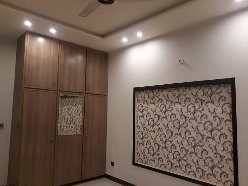 10 Marla VIP Brand New Type Full Tile Floor Full House For Rent In Abdalian Society 25