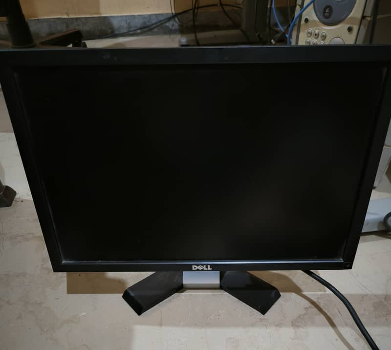 Core i5 4670k Unlocked Gaming PC + LCD Monitor 10