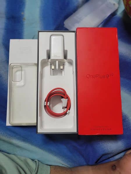 Oneplus 9 (With Complete Box and Accessories) 7