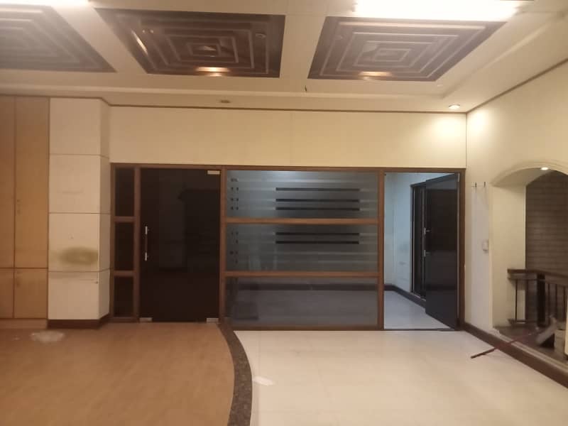 2 Kanal Building For Rent In Gulberg 3 20