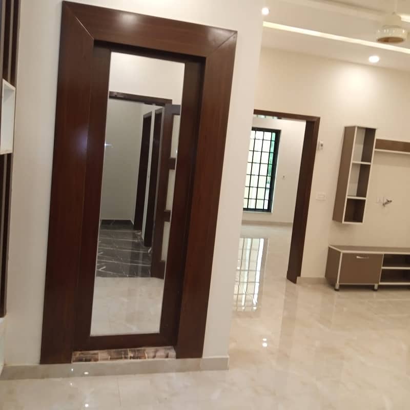 LUXURY BRAND NEW CONDITION 1 KANAL HOUSE FOR RENT IN BAHRIA TOWN LAHORE 2