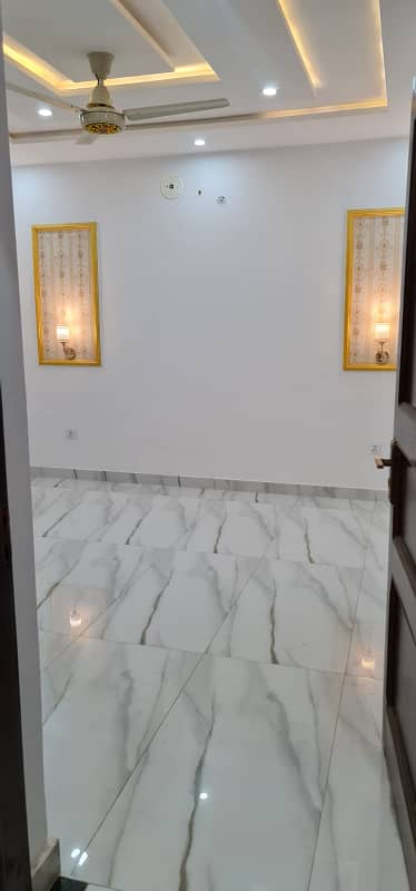 BRAND NEW 10 MARLA HOUSE FOR RENT IN BAHRIA TOWN LAHORE 17