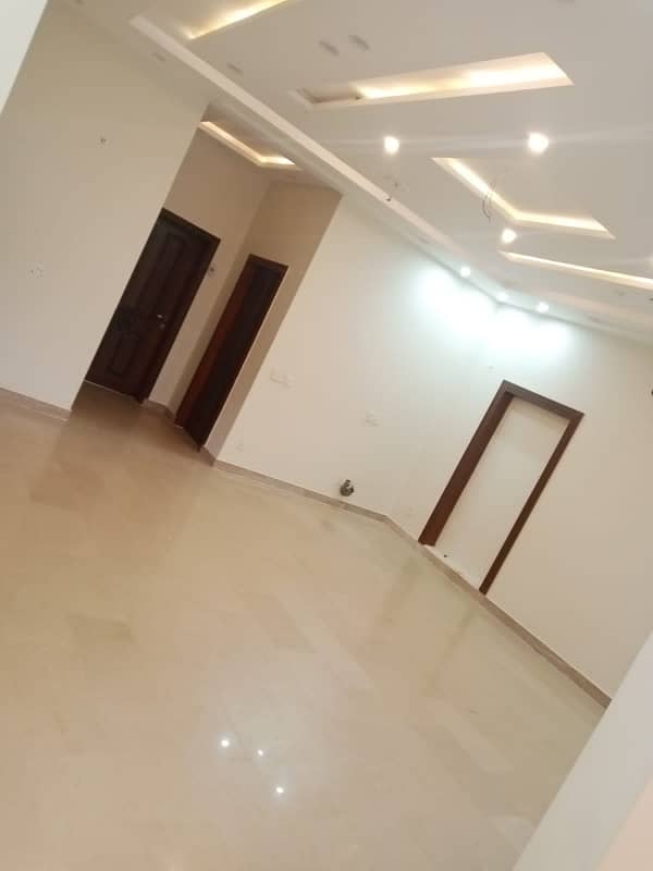 LUXURY 10 MARLA UPPER PORTION HOUSE FOR RENT IN BAHRIA TOWN LAHORE 3