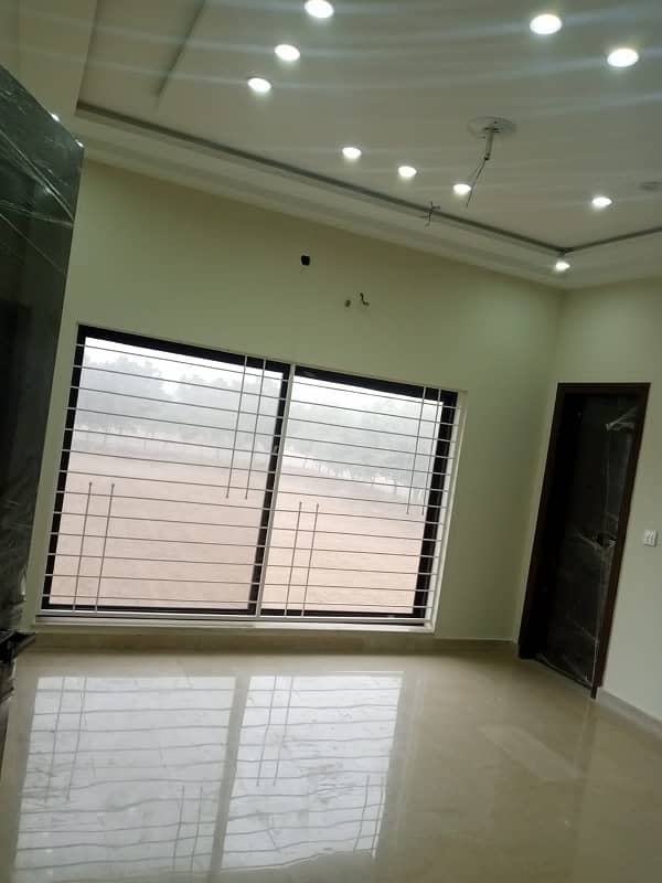 LUXURY 10 MARLA UPPER PORTION HOUSE FOR RENT IN BAHRIA TOWN LAHORE 11