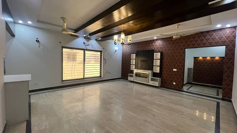 LUXURY 1 KANAL HOUSE FOR RENT IN BAHRIA TOWN LAHORE 14