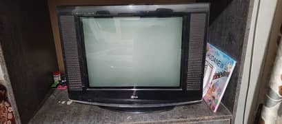 LG tv 21" bohat achi condition mein h bilkul theek h good condition