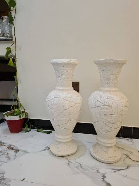 2 white vase for sale new 0