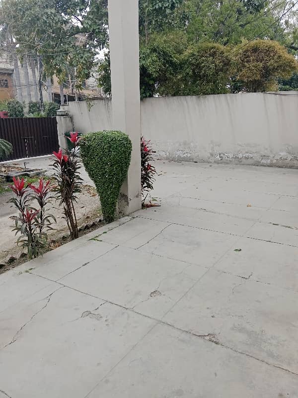 Well-constructed House Available For rent In Model Town 9