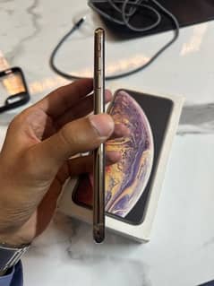 Iphone Xs Max Gold PTA 64 GB with Box Charger
