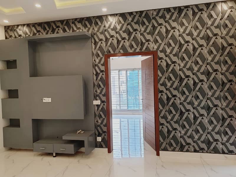 BRAND NEW LUXURY LOCK OPTION 1 KANAL UPPER PORTION HOUSE FOR RENT IN BAHRIA TOWN LAHORE 19