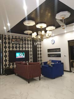 LUXURY 10 MARLA HOUSE FOR RENT IN BAHRIA TOWN LAHORE