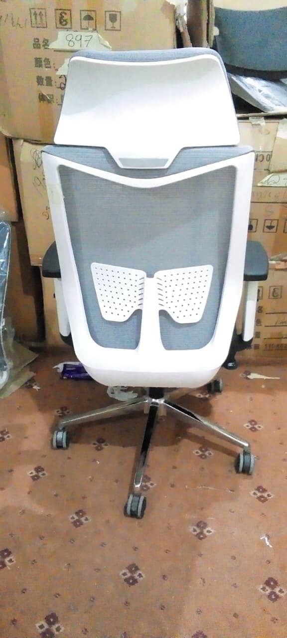 M A Office Chairs 17